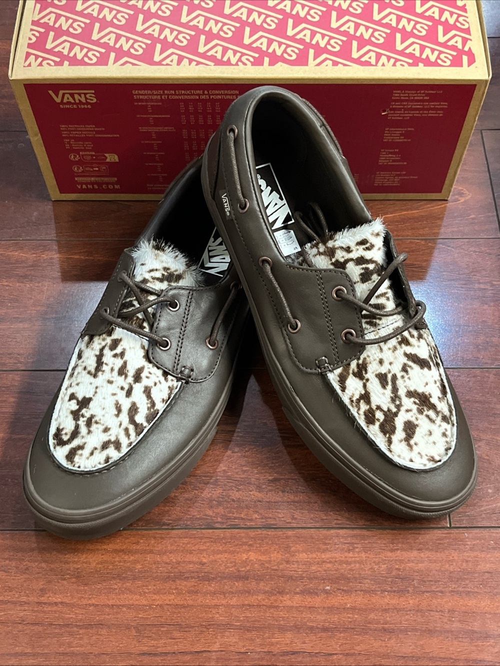 Mens 13 Vans 2 Eyelet Boat Shoe Pony Hair Dark Brown Leather Shoe New HALF BOX